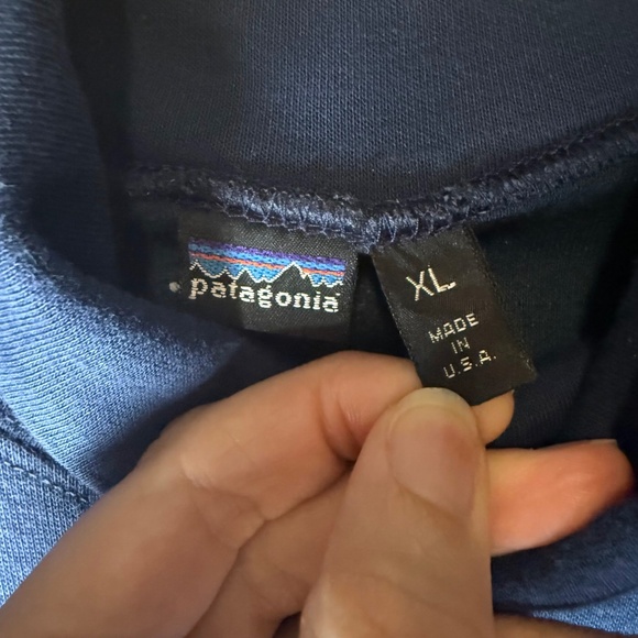 Vintage Patagonia Adult Blue Long Sleeve Base Layer Shirt - Picture 4 of 6